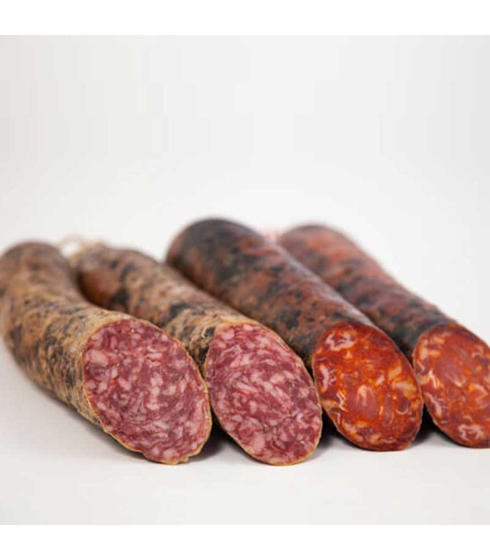 Lot Eichelwurst. Chorizo und Salchichón