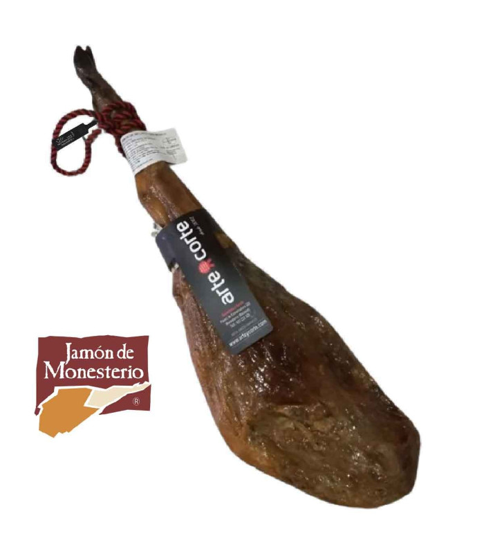 Jamón de Bellota 100% Raza Ibérica feliat cu un cuțit